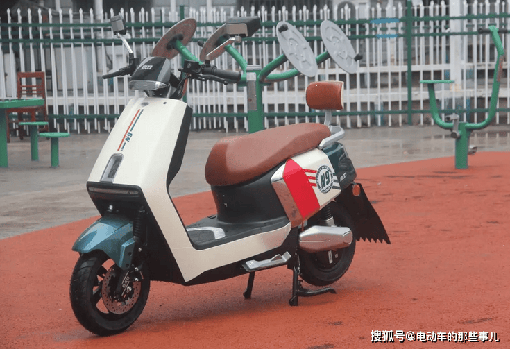 2025年換電動(dòng)車，行內(nèi)人為何更推薦這3個(gè)品牌？維修通用性成關(guān)鍵